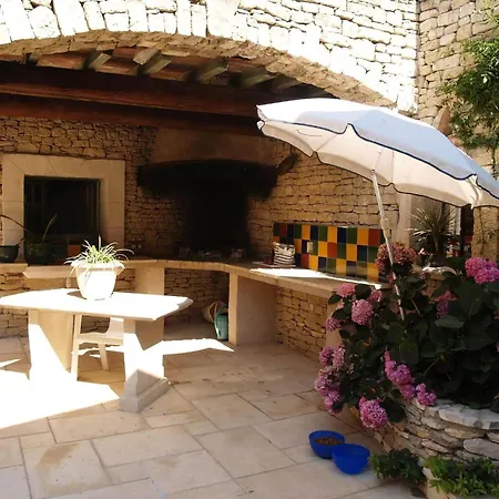 Prestige With Pool In The Alpilles